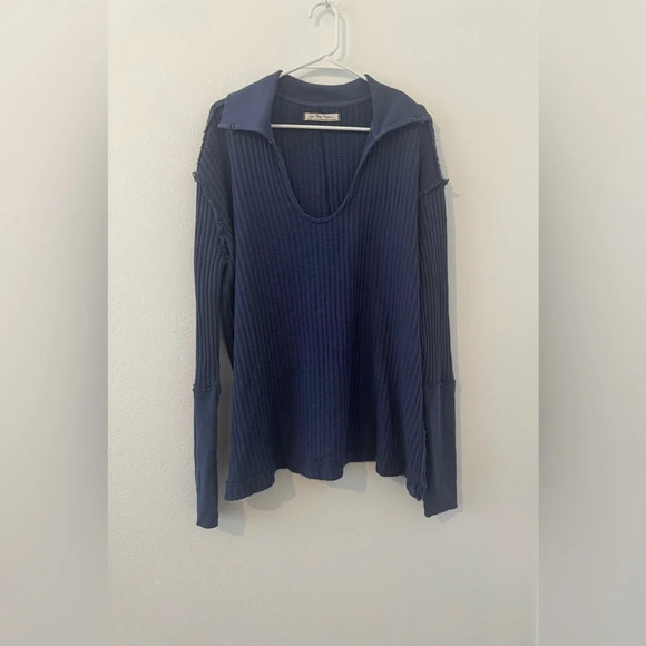 Free People We the Free Oceana Blue Raymond Thermal Top Oversized Size Medium - Picture 1 of 11
